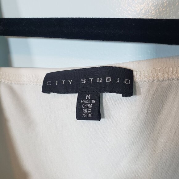 City Studio Black & White Colorblock Beaded Prom Dress Sexy Womens Size M - Picture 4 of 5